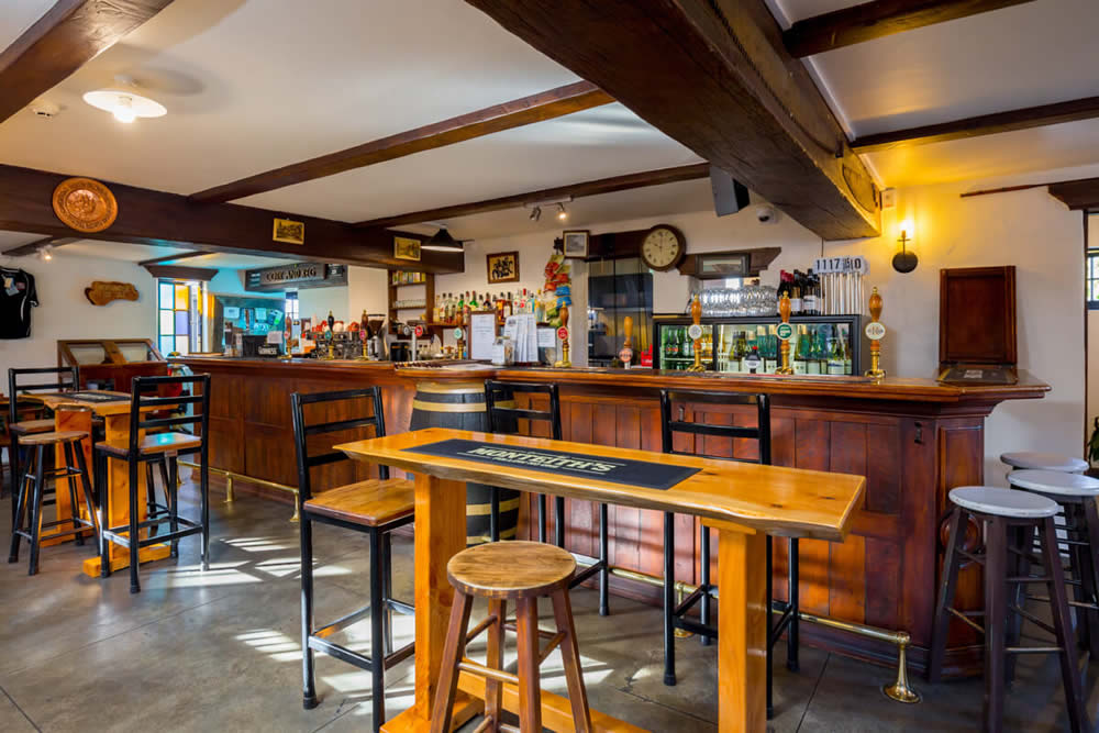 About Us » English Pub and Restaurant at Cork & Keg in Renwick